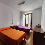 Residencia 14 Hotel *