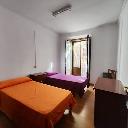 Residencia 14 Hotel *